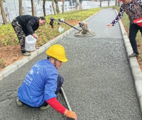 中山河道整治項目【夜光石+透水混凝土】路面施工！